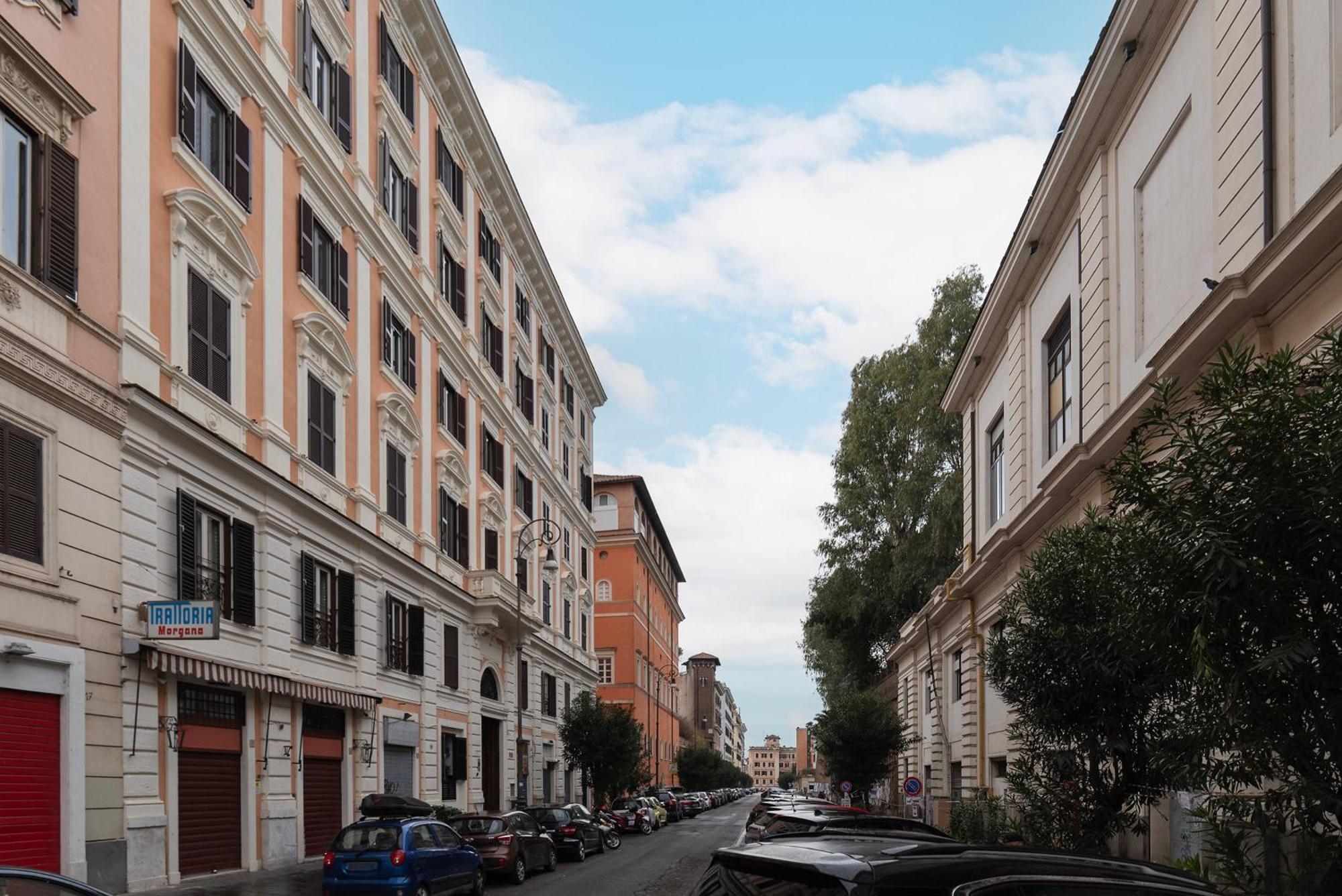 Terme Di Traiano Apartment - 10 Min Dal Colosseo Róma Kültér fotó