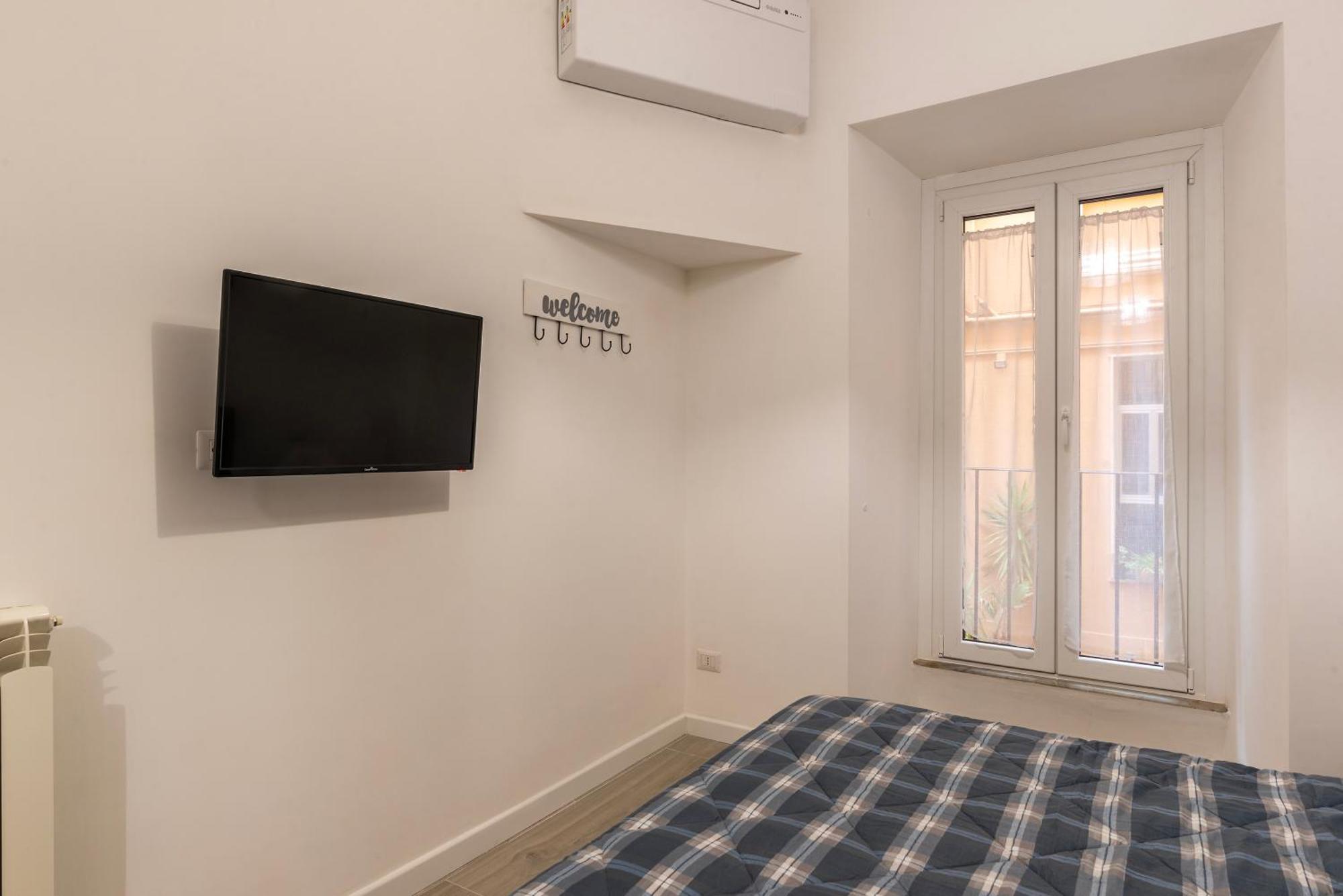 Terme Di Traiano Apartment - 10 Min Dal Colosseo Róma Kültér fotó