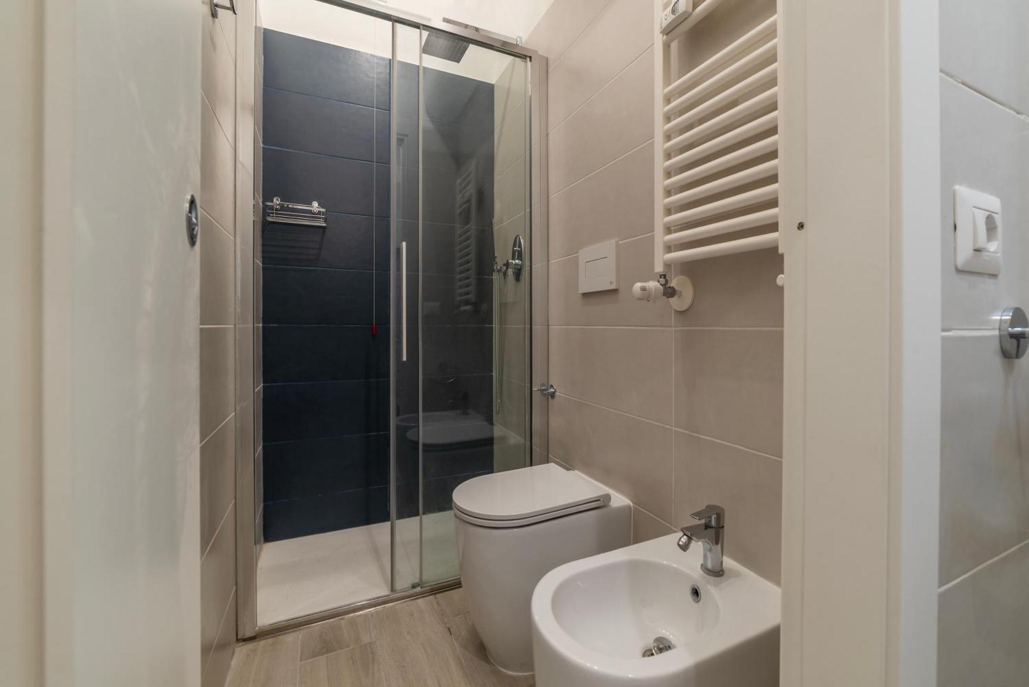 Terme Di Traiano Apartment - 10 Min Dal Colosseo Róma Kültér fotó